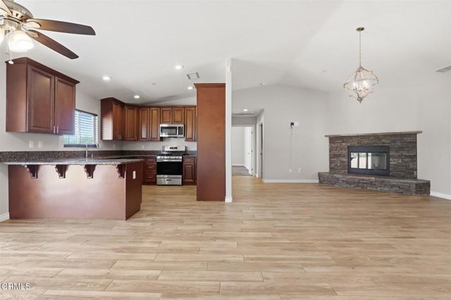 13115 Clallam Road, Apple Valley, CA 92308