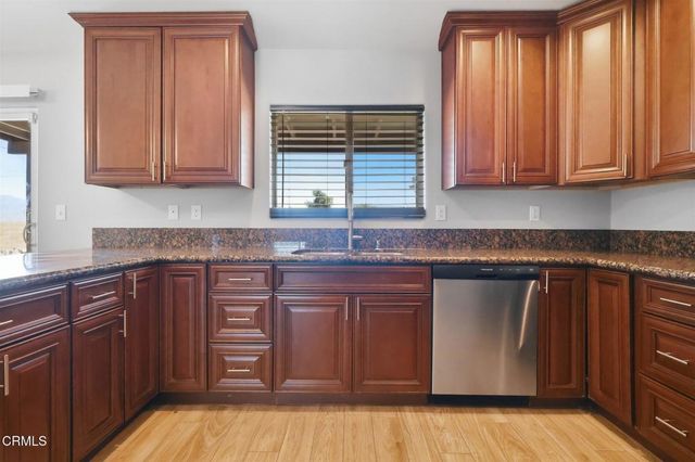 13115 Clallam Road, Apple Valley, CA 92308