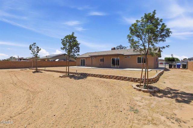13115 Clallam Road, Apple Valley, CA 92308