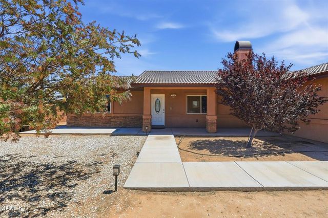 13115 Clallam Road, Apple Valley, CA 92308