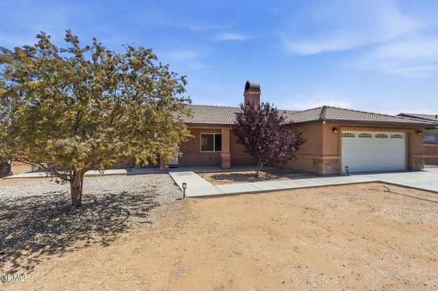 13115 Clallam Road, Apple Valley, CA 92308