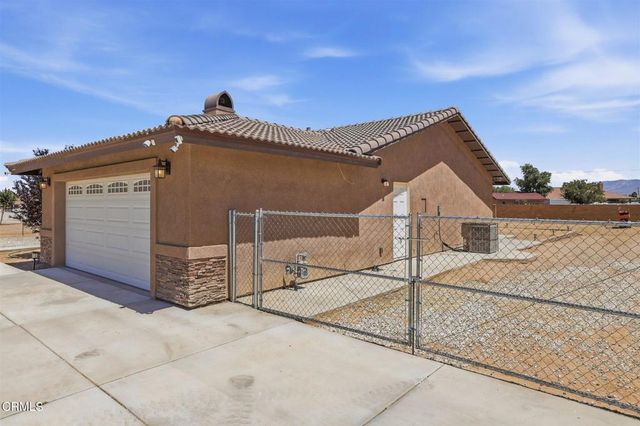 13115 Clallam Road, Apple Valley, CA 92308