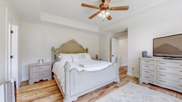 548 Buddy Rd, Burns, TN 37029