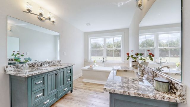 548 Buddy Rd, Burns, TN 37029