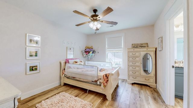 548 Buddy Rd, Burns, TN 37029