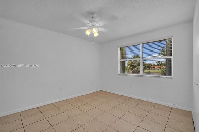 10015 NW 4th Street 203, Pembroke Pines, FL 33024