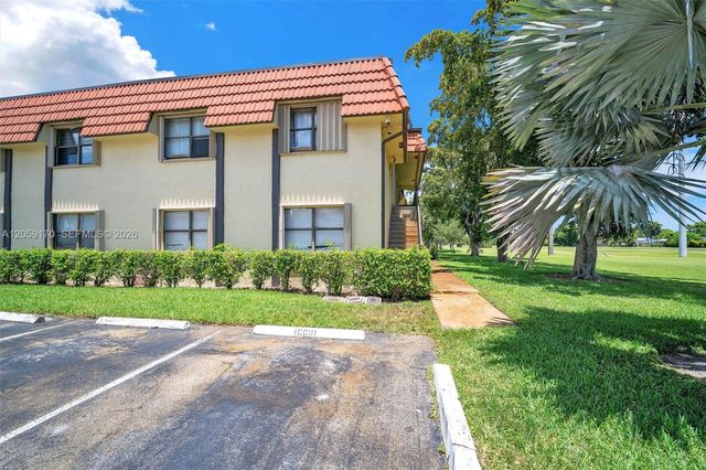 10015 NW 4th Street 203, Pembroke Pines, FL 33024