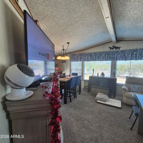 1980 S HILTON Road, Apache Junction, AZ 85119