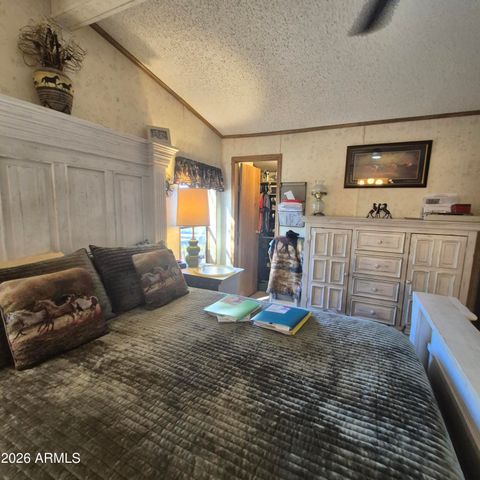 1980 S HILTON Road, Apache Junction, AZ 85119