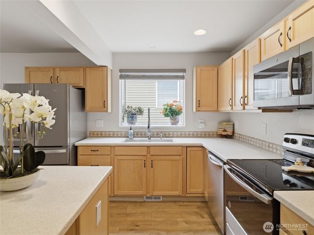 3709 4th Avenue NW, Olympia, WA 98502