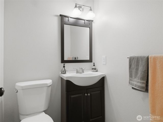 3709 4th Avenue NW, Olympia, WA 98502