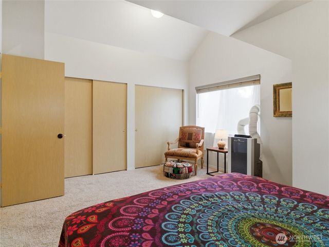3709 4th Avenue NW, Olympia, WA 98502