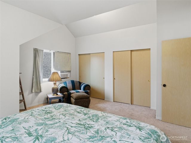 3709 4th Avenue NW, Olympia, WA 98502