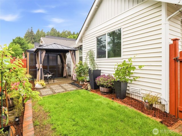 3709 4th Avenue NW, Olympia, WA 98502