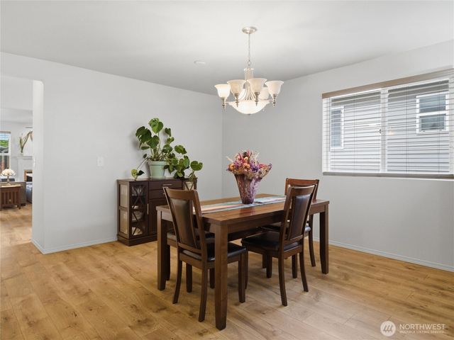 3709 4th Avenue NW, Olympia, WA 98502