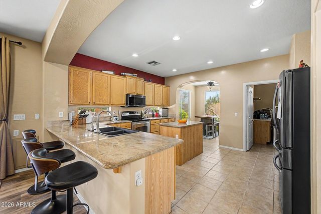 91 W ROADRUNNER Drive, Chandler, AZ 85286