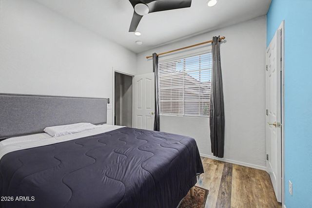 91 W ROADRUNNER Drive, Chandler, AZ 85286