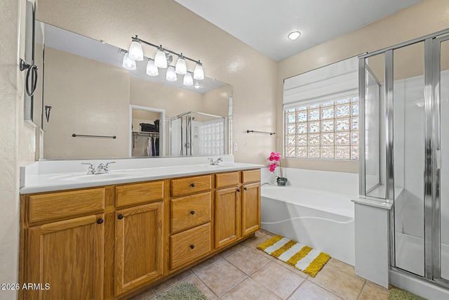 91 W ROADRUNNER Drive, Chandler, AZ 85286
