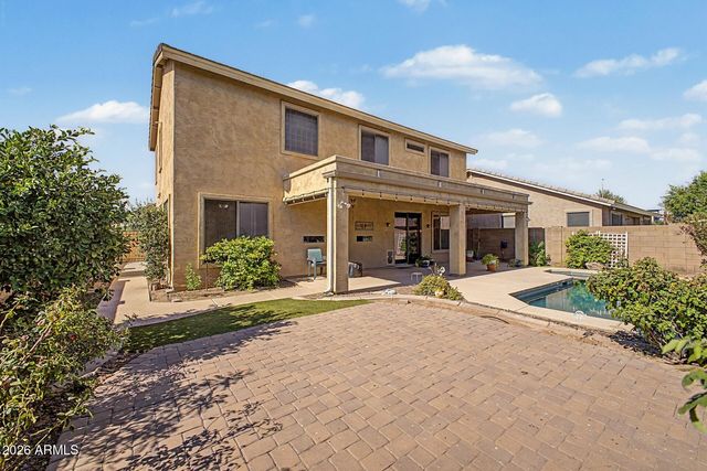 91 W ROADRUNNER Drive, Chandler, AZ 85286