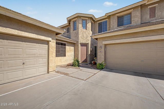 91 W ROADRUNNER Drive, Chandler, AZ 85286