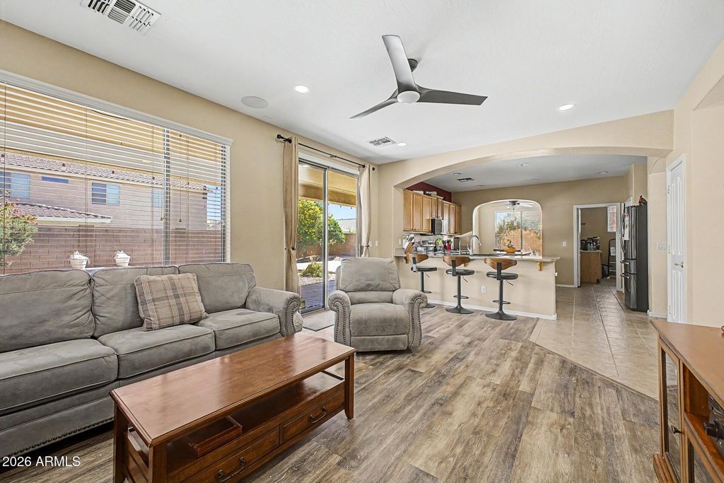91 W ROADRUNNER Drive, Chandler, AZ 85286 — photo 4