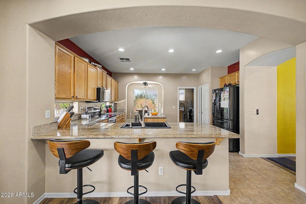 91 W ROADRUNNER Drive, Chandler, AZ 85286 — photo 5