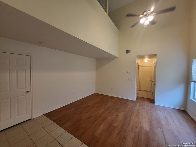 8009 Maverick Climb, San Antonio, TX 78250
