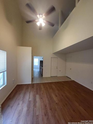 8009 Maverick Climb, San Antonio, TX 78250