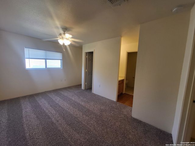8009 Maverick Climb, San Antonio, TX 78250