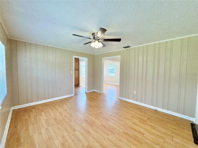 921 AVENUE E NE, Winter Haven, FL 33881