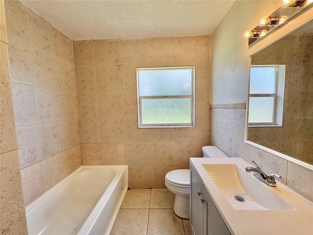 921 AVENUE E NE, Winter Haven, FL 33881