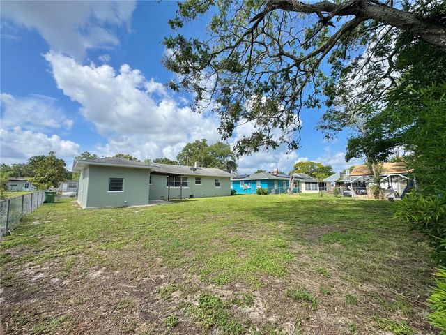 921 AVENUE E NE, Winter Haven, FL 33881