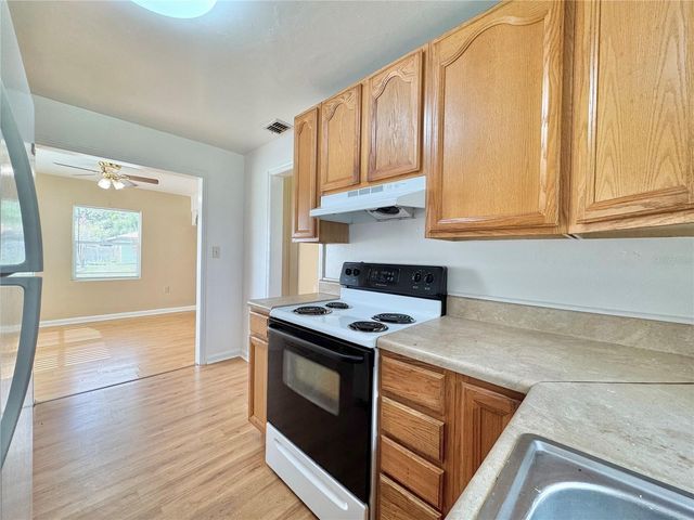 921 AVENUE E NE, Winter Haven, FL 33881