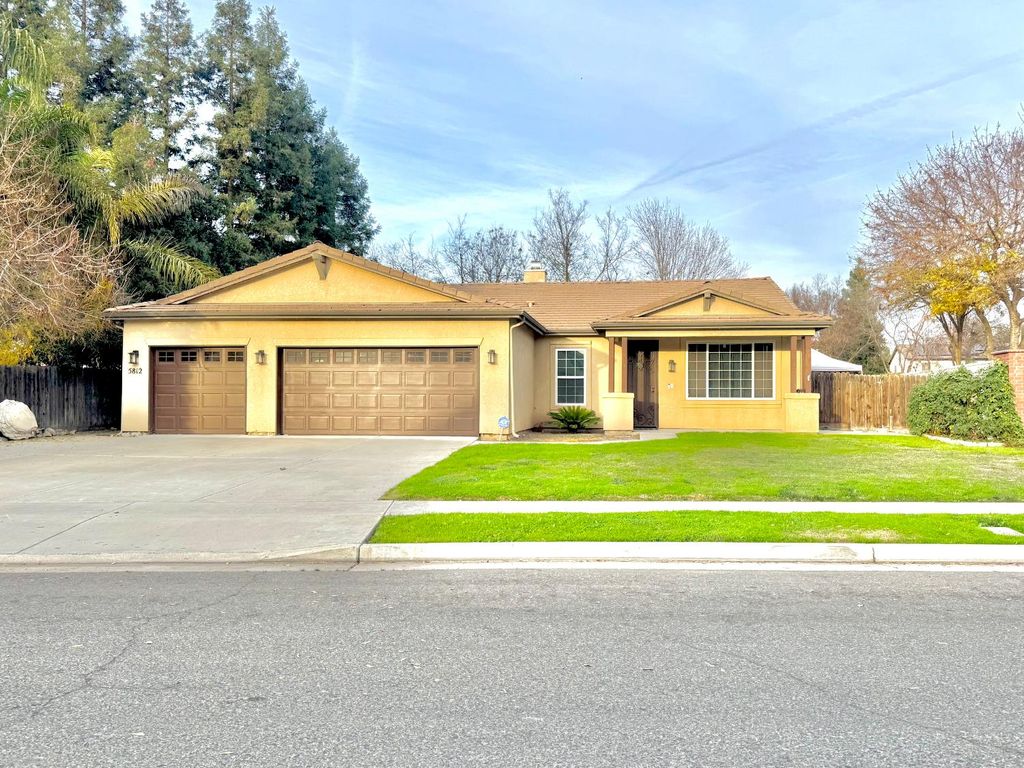 Image 1 of property listing at 5812 W Ceres Avenue, Visalia, CA 93291