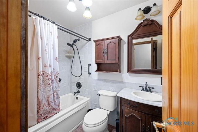 3221 Talmadge Road, Toledo, OH 43606