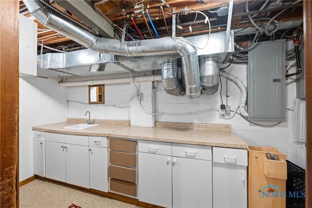 3221 Talmadge Road, Toledo, OH 43606