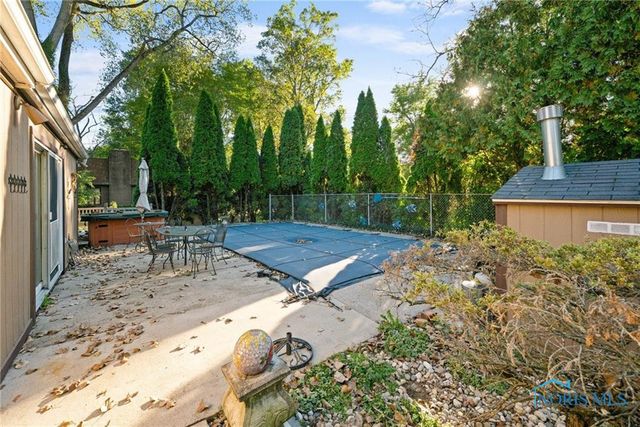 3221 Talmadge Road, Toledo, OH 43606