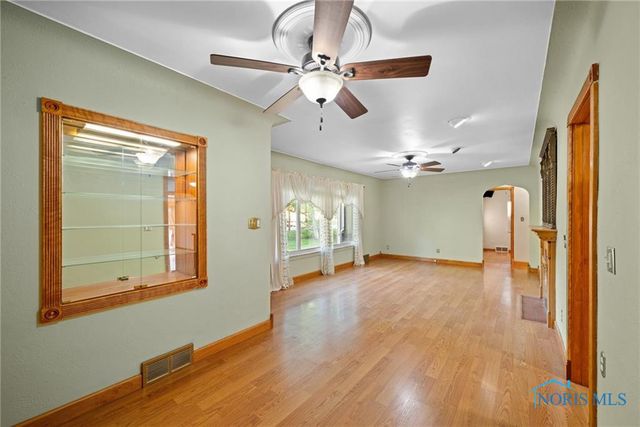 3221 Talmadge Road, Toledo, OH 43606