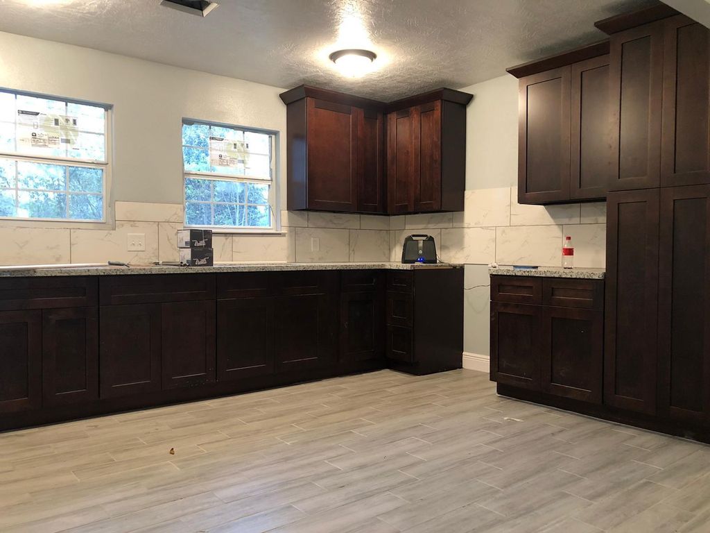 Image 2 of property listing at 3031 Groton Drive, Houston, TX 77051