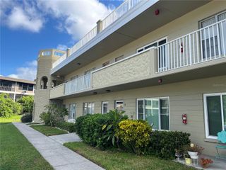 2391 SUMATRAN WAY 9, Clearwater, FL 33763