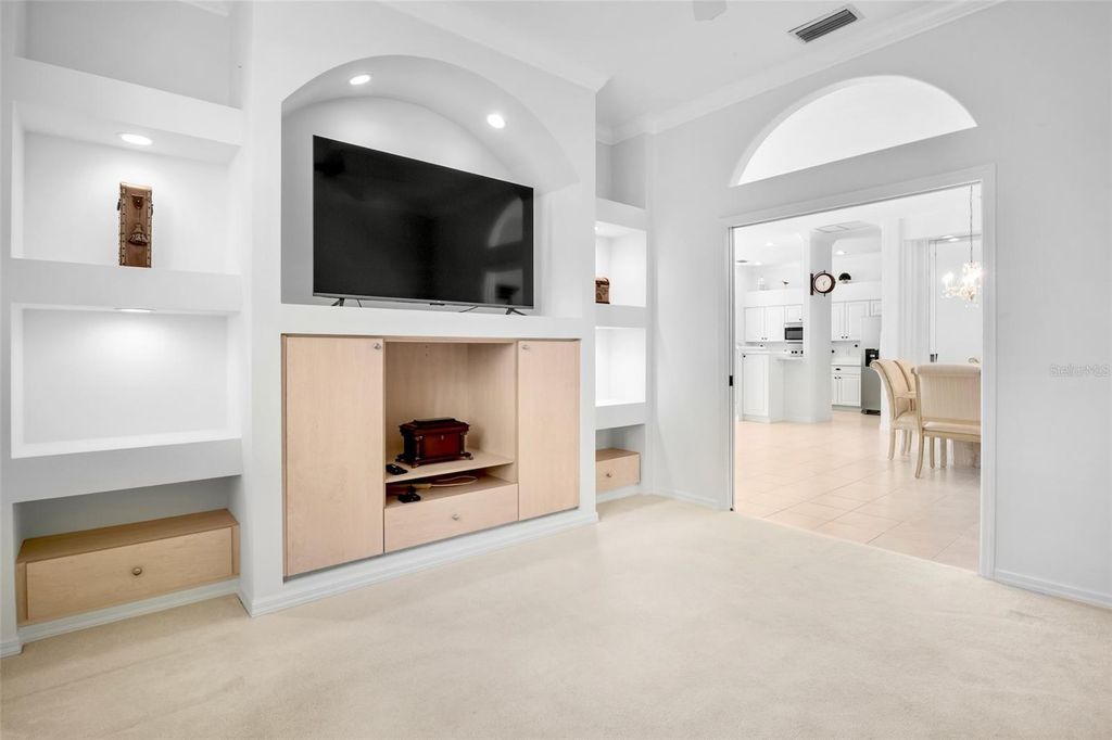 Image 16 of property listing at 4383 SAMOSET DRIVE, Sarasota, FL 34241