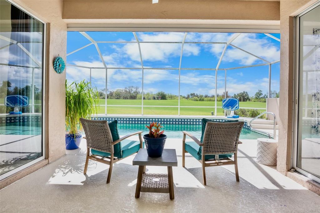 Image 3 of property listing at 4383 SAMOSET DRIVE, Sarasota, FL 34241