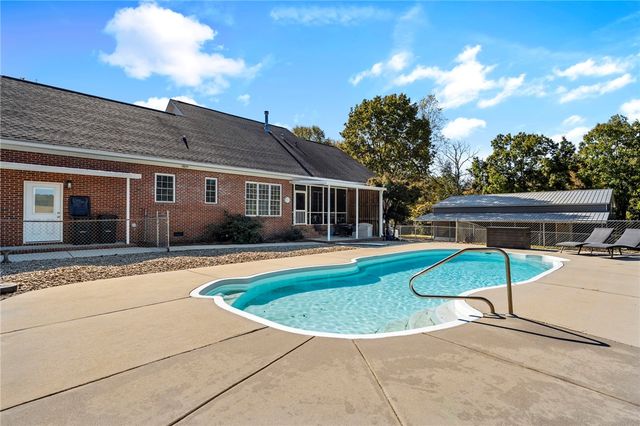 194 Rocky River Plant Road, Calhoun Falls, SC 29628