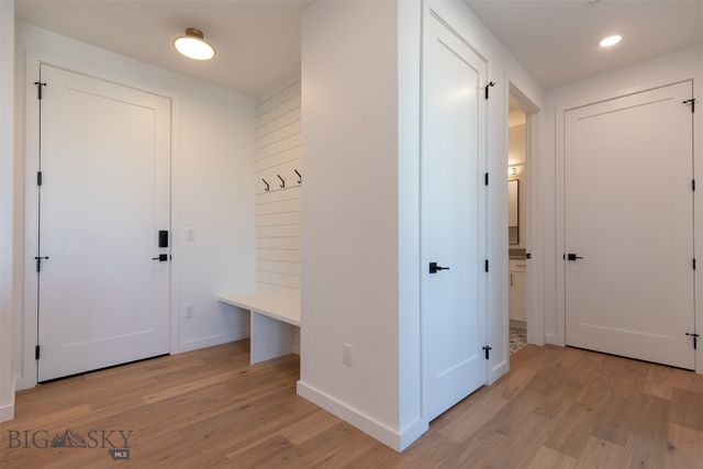 4204 Ravalli 203, Bozeman, MT 59718