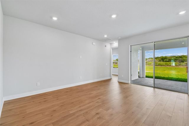 5693 LEAFLET TRAIL, Mount Dora, FL 32757