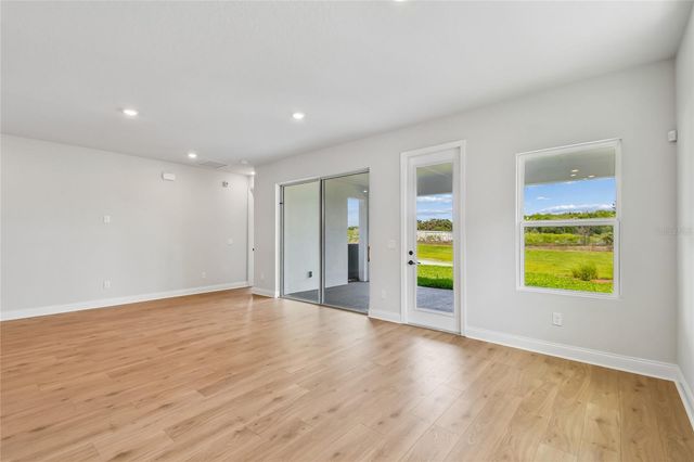 5693 LEAFLET TRAIL, Mount Dora, FL 32757