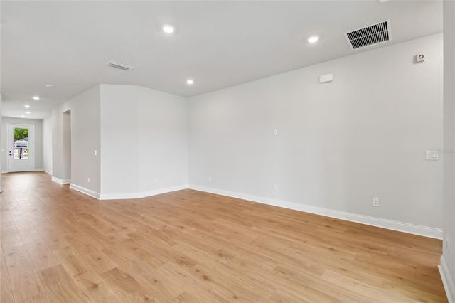 5693 LEAFLET TRAIL, Mount Dora, FL 32757