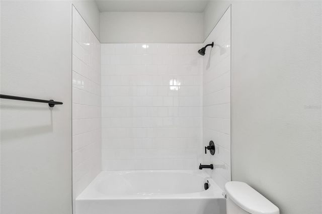 5693 LEAFLET TRAIL, Mount Dora, FL 32757