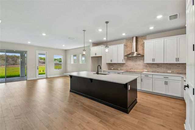 5693 LEAFLET TRAIL, Mount Dora, FL 32757