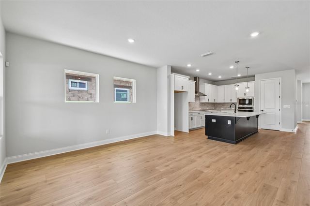 5693 LEAFLET TRAIL, Mount Dora, FL 32757